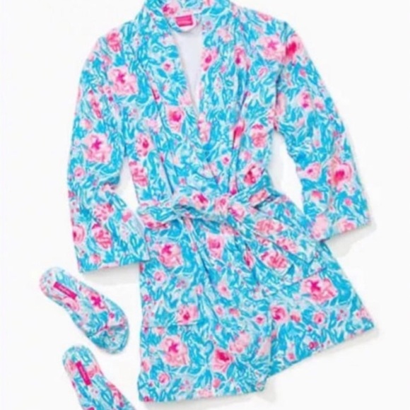 Lilly Pulitzer Other - Lilly Pulitzer Robe & Slippers NWT
